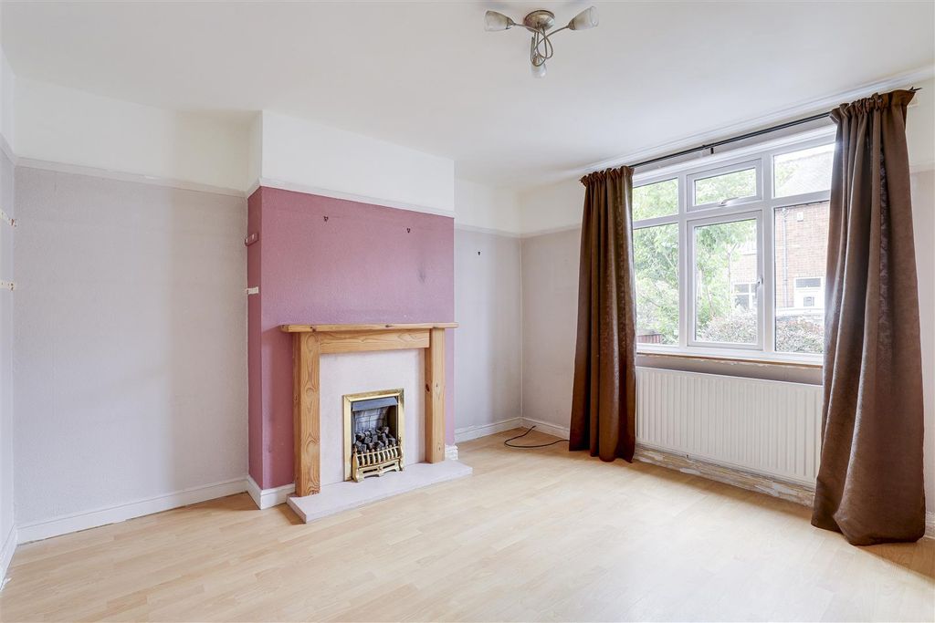 Property photo 2 of 13 591.Jpg