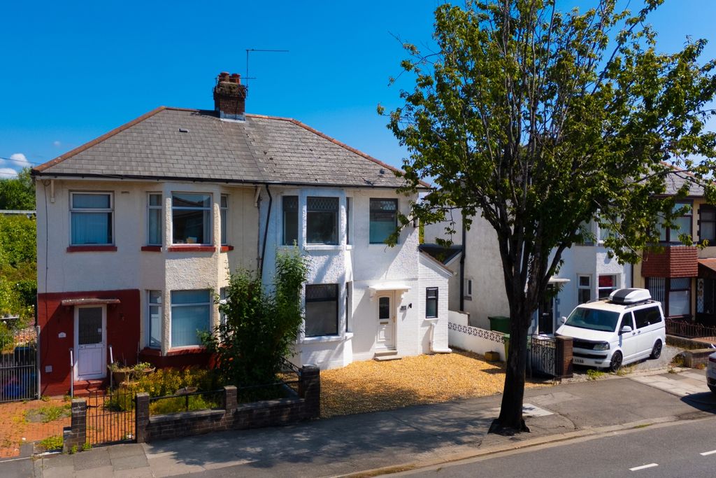 Property photo 1 of 18 Award-Winning Media Team On Every Listing_29