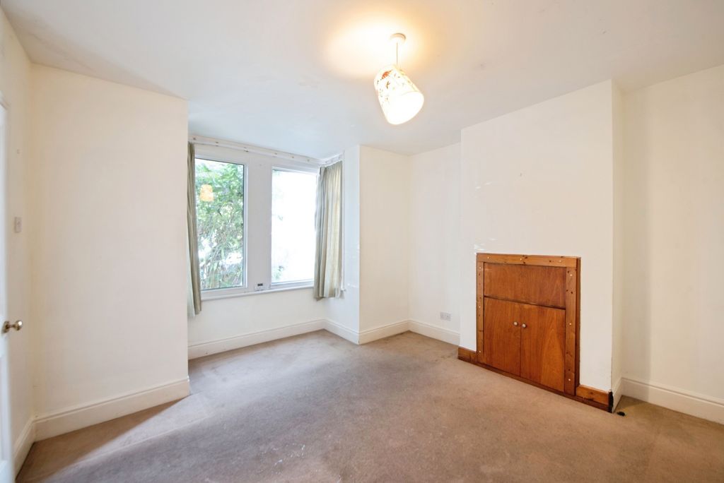 Property photo 3 of 16 Pbox-Img.Jpg