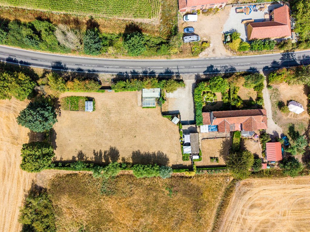Property photo 2 of 34 5349654