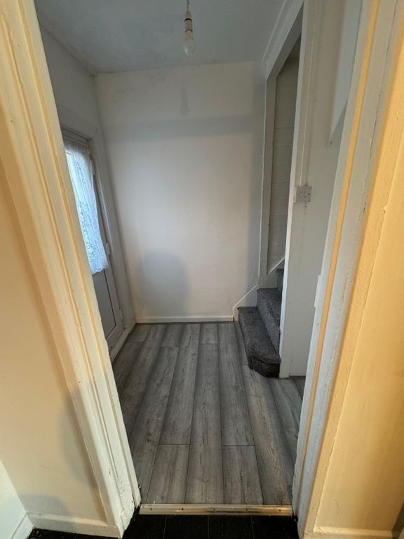 Property photo 2 of 9 Image