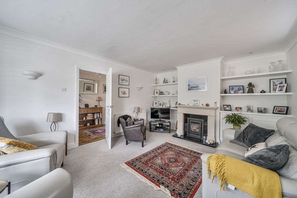 Property photo 2 of 21 1362441-20-68De87...