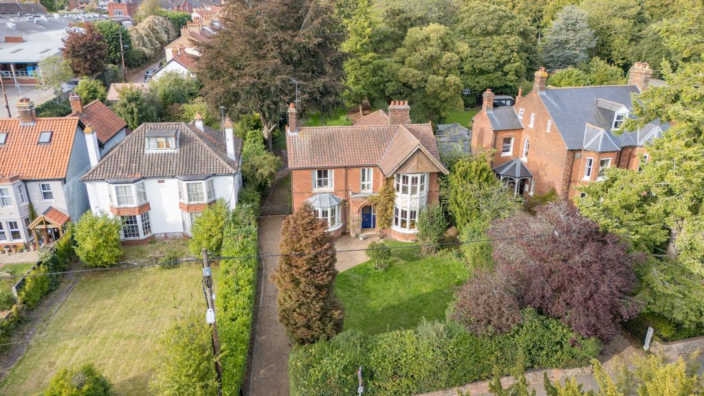 Property photo 1 of 37 2401914