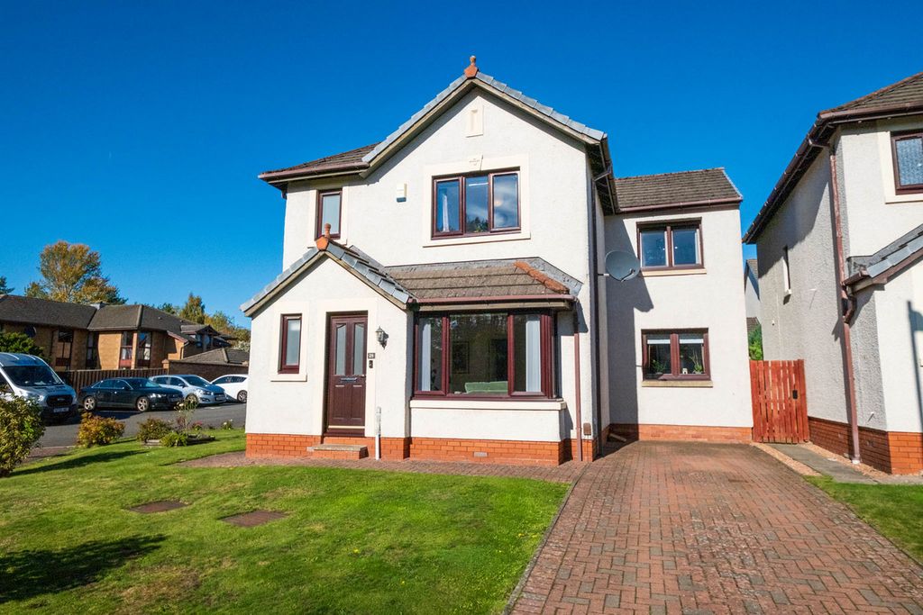 Property photo 1 of 35