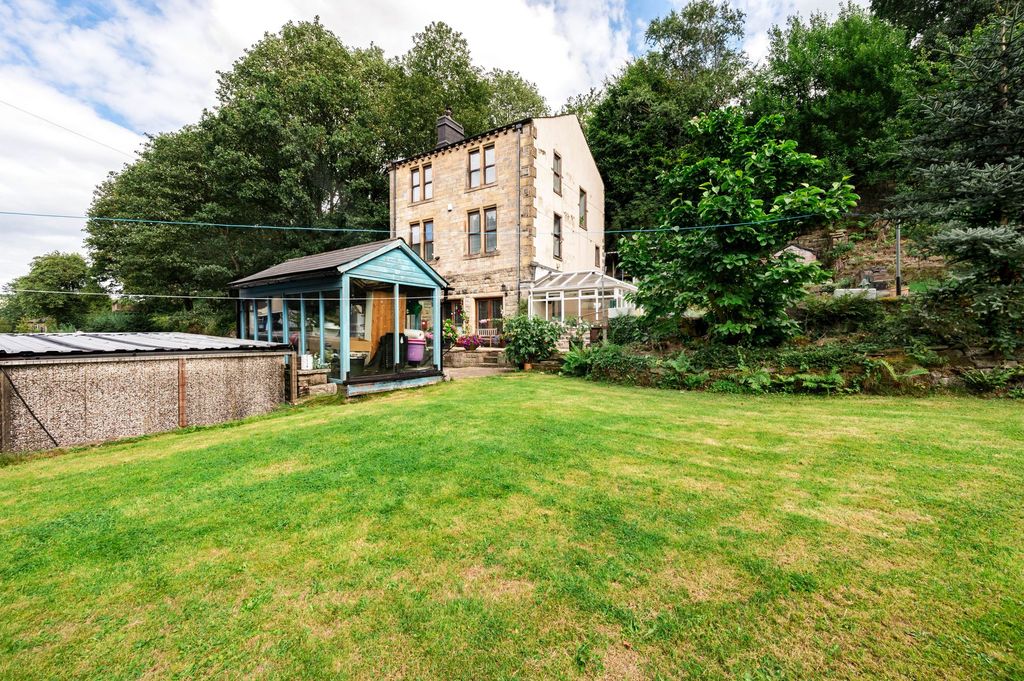 Property photo 3 of 51
