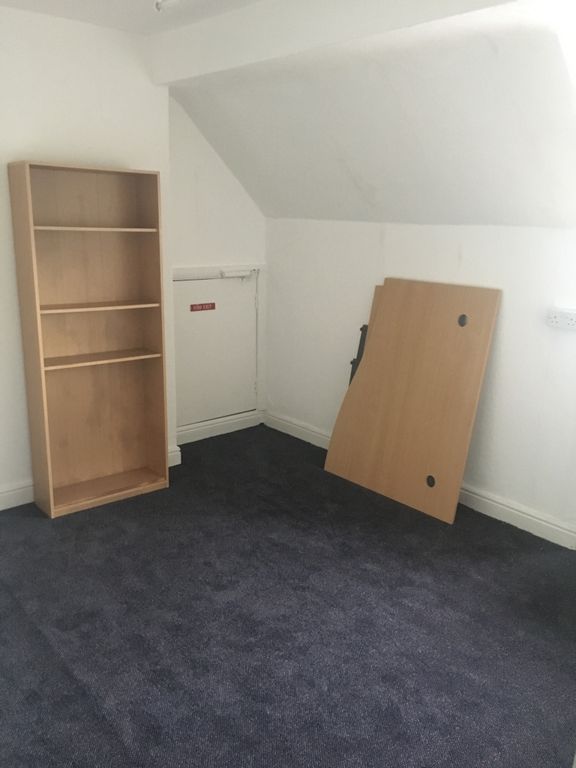 Property photo 3 of 8