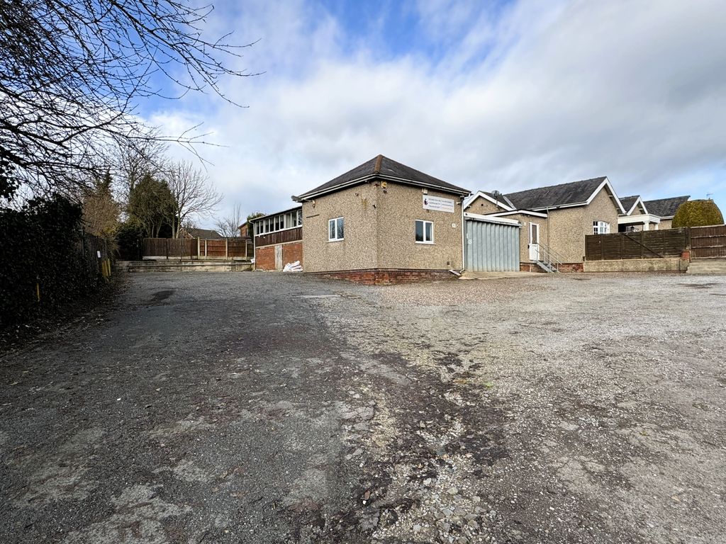 Property photo 2 of 43 Photo 29