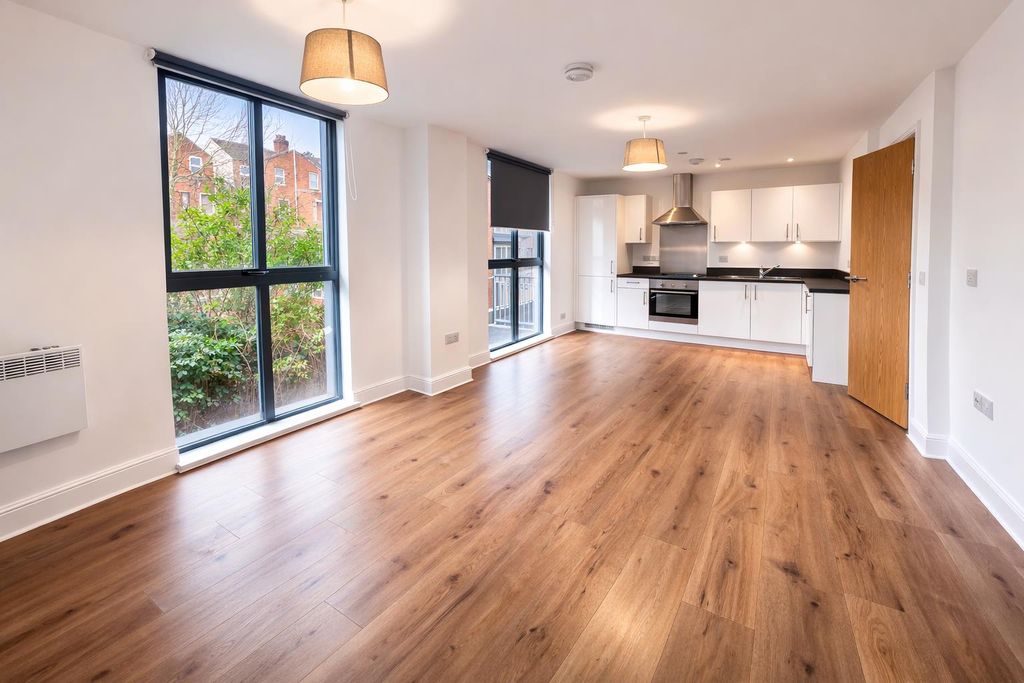 Property photo 2 of 7 Living Room