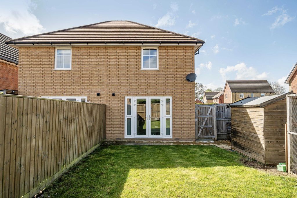 Property photo 3 of 12 1440858-9-69Dfaf28d6E83