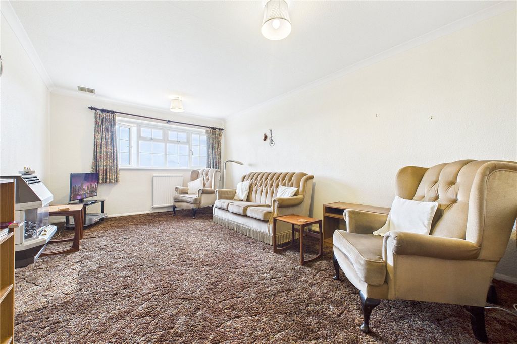 Property photo 3 of 8 Picture No. 01