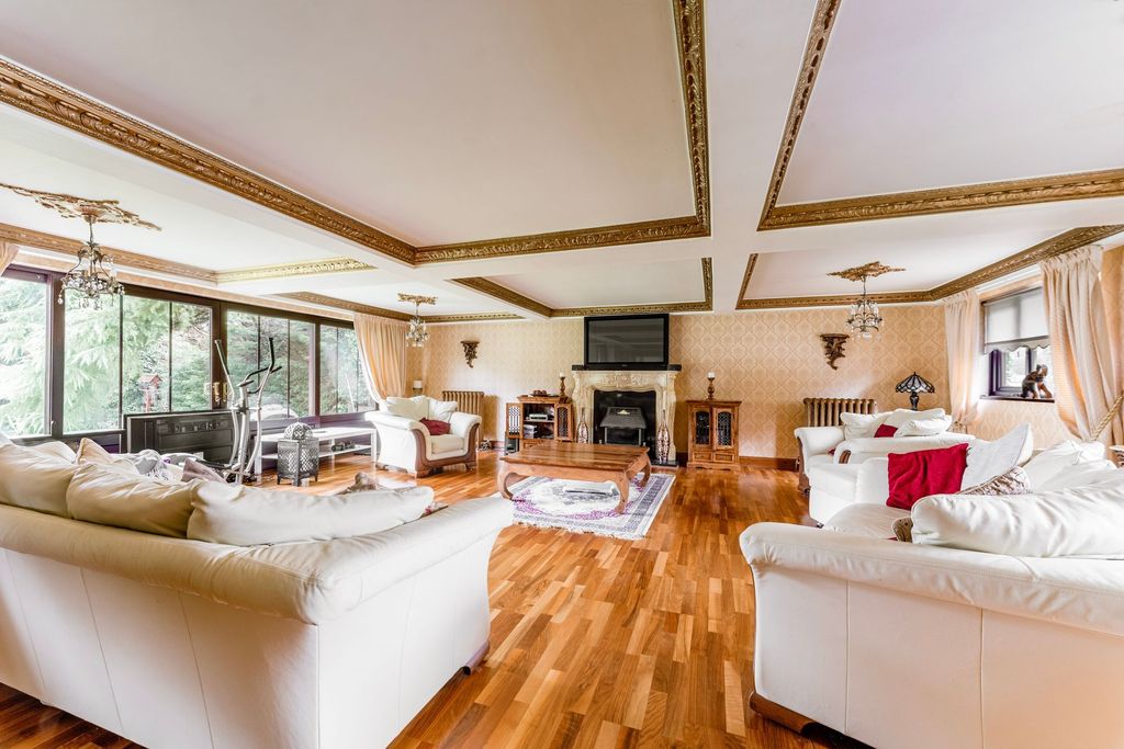 Property photo 3 of 29