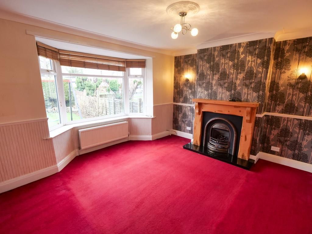 Property photo 2 of 13 Lounge