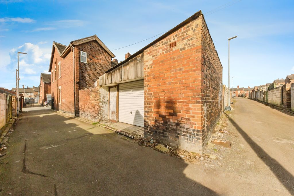 Property photo 3 of 20 258A8450