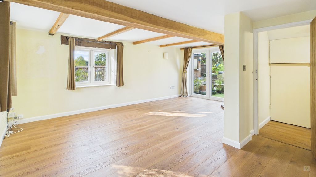 Property photo 3 of 25 Photo 4