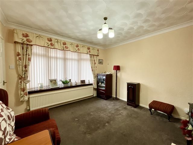 Property photo 2 of 21 Lounge