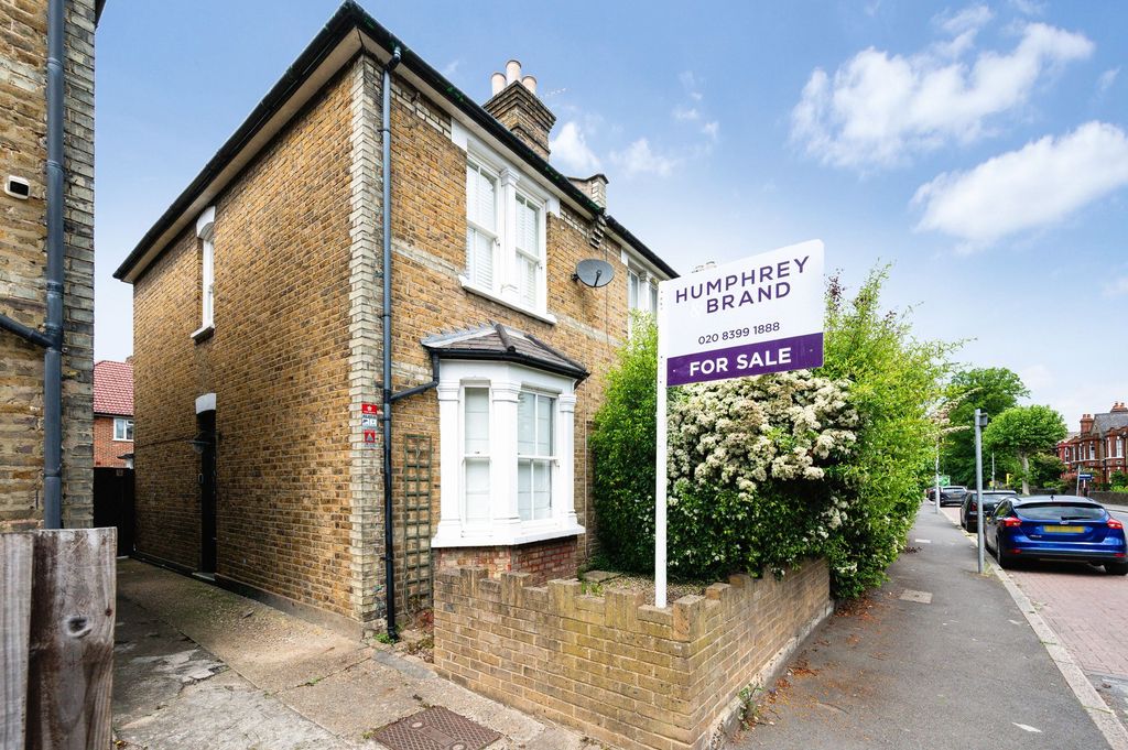 Property photo 1 of 9