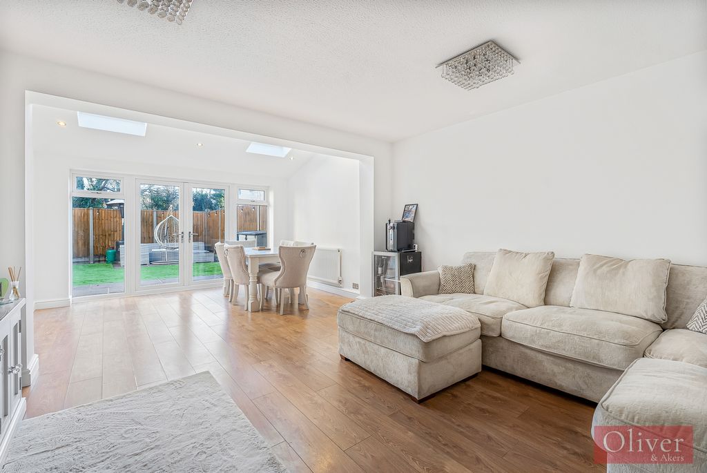 Property photo 1 of 13 Photo 6