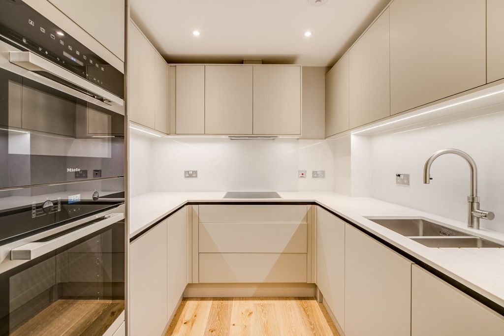 Property photo 3 of 12 Picture No. 14