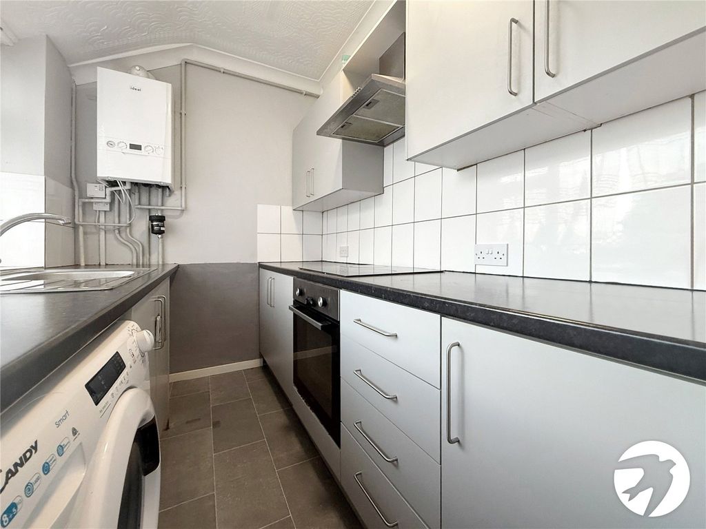 Property photo 3 of 7 Picture No. 37