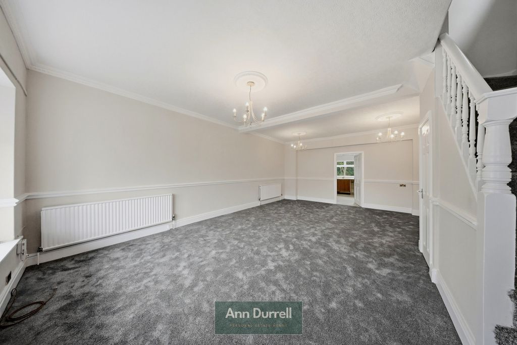 Property photo 3 of 26