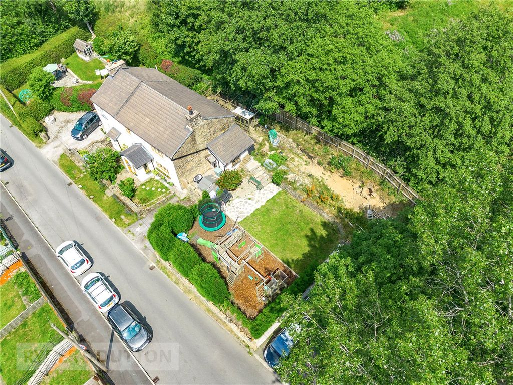 Property photo 2 of 33 Drone Shot