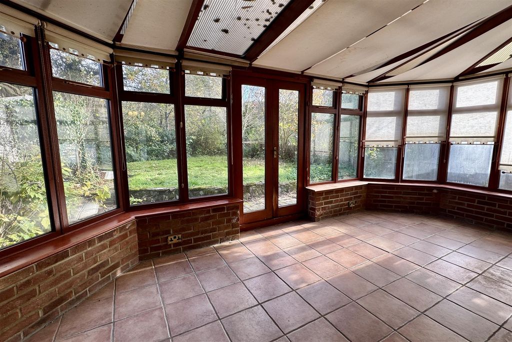 Property photo 2 of 15 Img_2383.Jpg