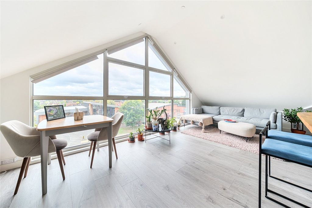 Property photo 2 of 15 Living Room