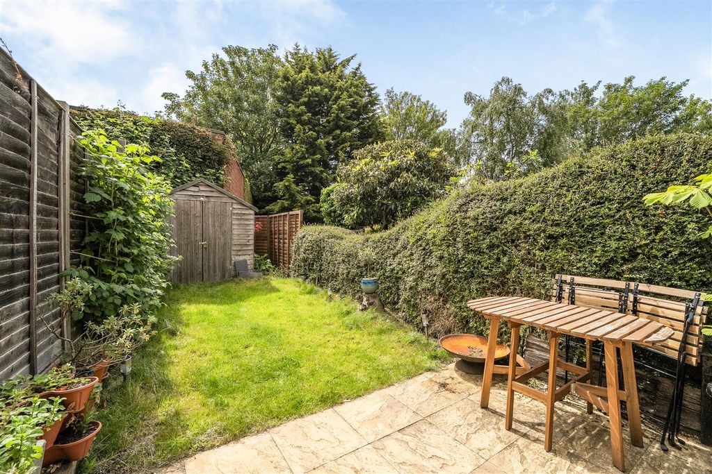 Property photo 2 of 21 1466980-18-6A0ee10A622F1.Jpg
