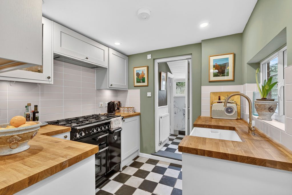 Property photo 1 of 21 Photo 19