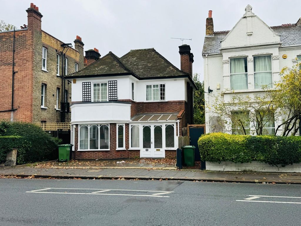 Property photo 1 of 13