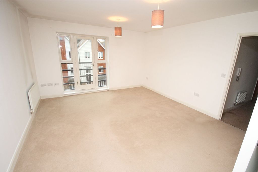 Property photo 2 of 6