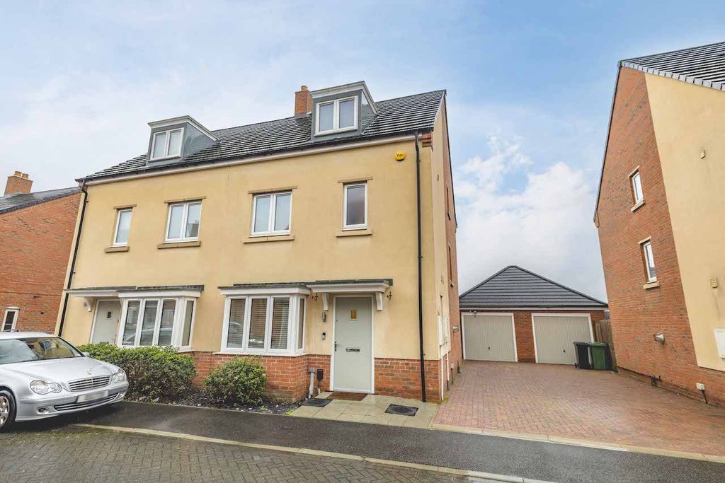 Property photo 1 of 25