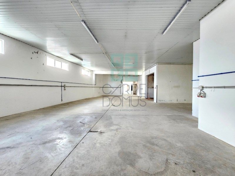 Property photo 3 of 64