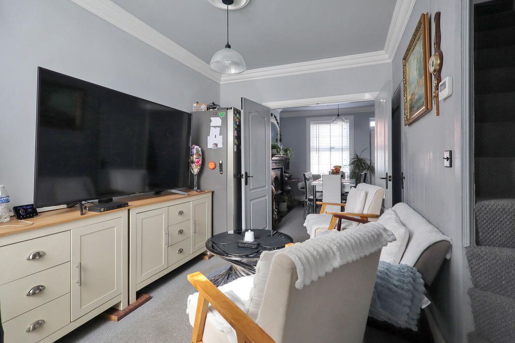 Property photo 2 of 8 Living Room