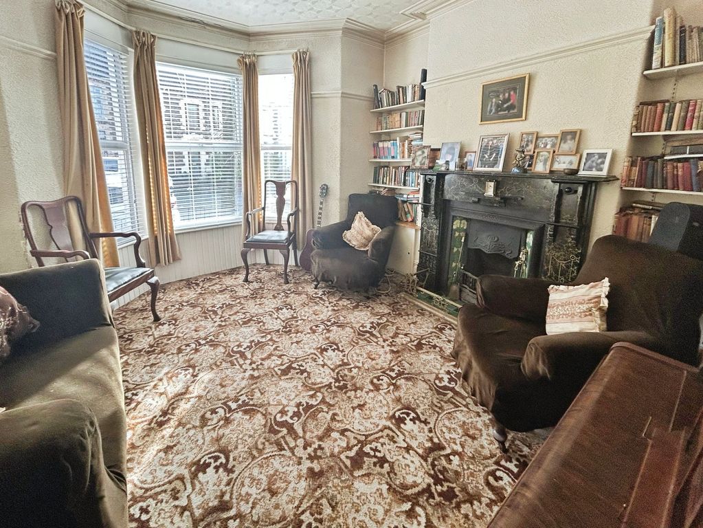 Property photo 2 of 19