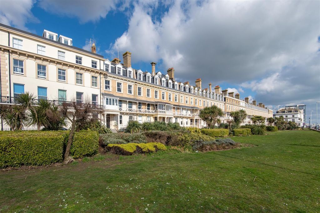Property photo 1 of 16 16Heene-1.Jpg