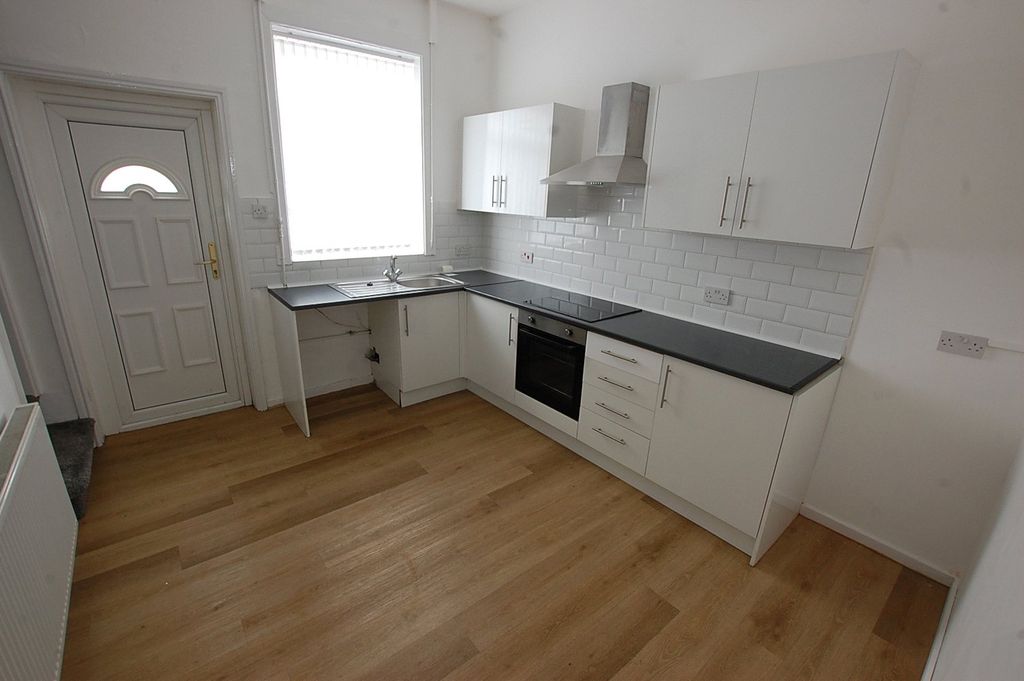 Property photo 3 of 10 Picture No. 02