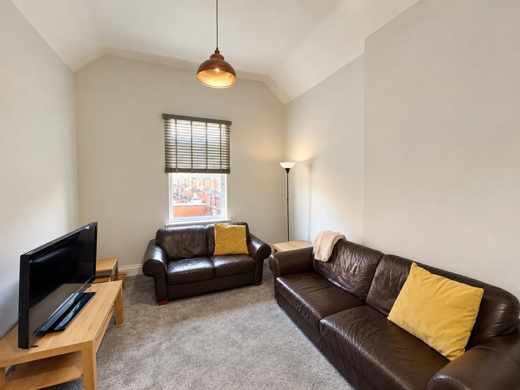 Property photo 2 of 13 Sitting Area