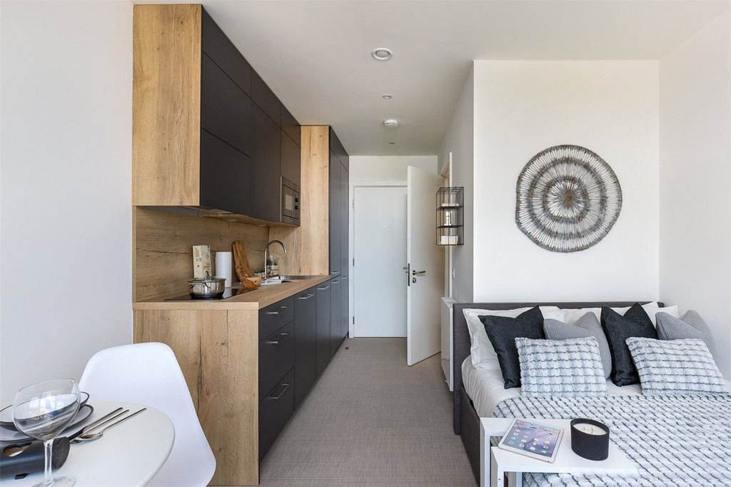 Property photo 2 of 8 Picture No. 03