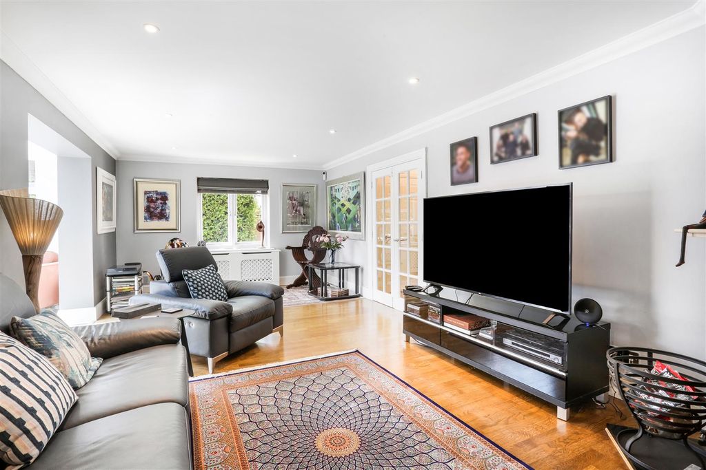 Property photo 2 of 43 1723374213 - 9.Jpg