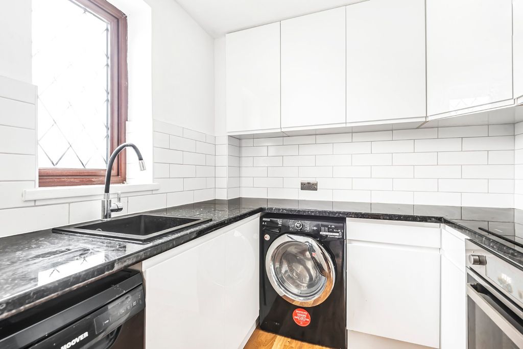 Property photo 2 of 6 Picture No. 05