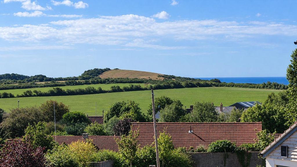 Property photo 3 of 21 Fa7c58B7-42E2-4Daa-90Eb-2Ebe2B82Ecb8.Png