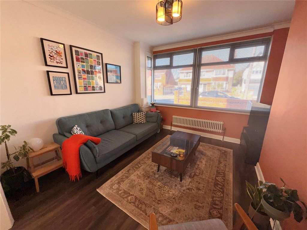 Property photo 2 of 12 Picture No. 03