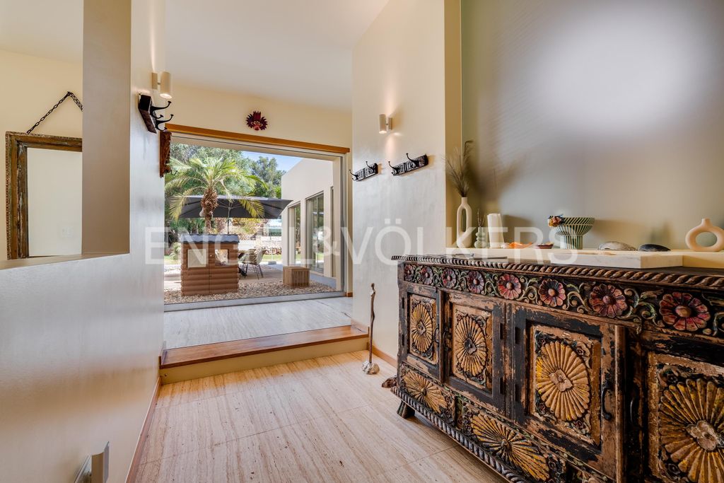 Property photo 3 of 56