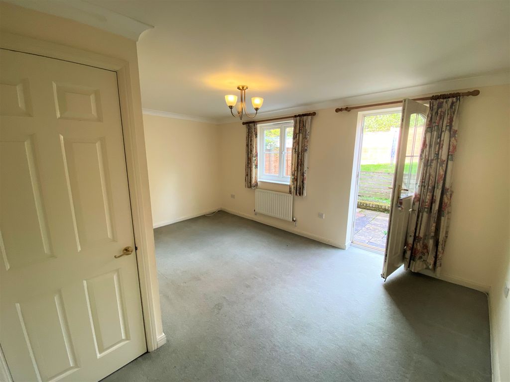 Property photo 3 of 14