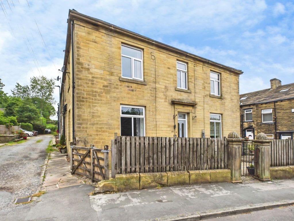 Property photo 1 of 17 c909c2A7-Cam01268G0-Pr0514-Still024.Jpg