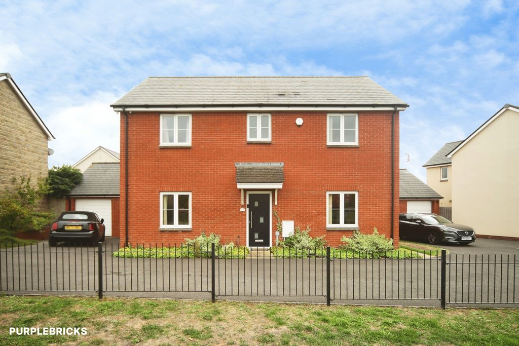 Property photo 1 of 35