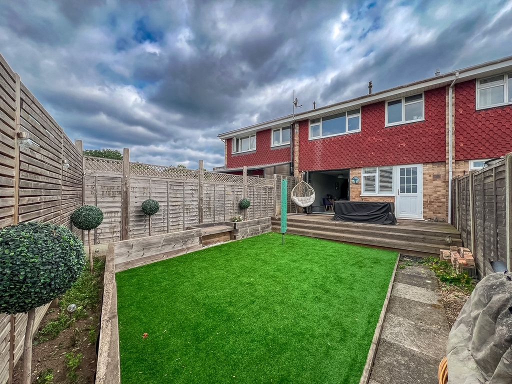 Property photo 2 of 33
