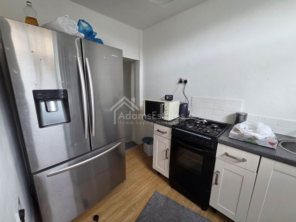 Property photo 3 of 9