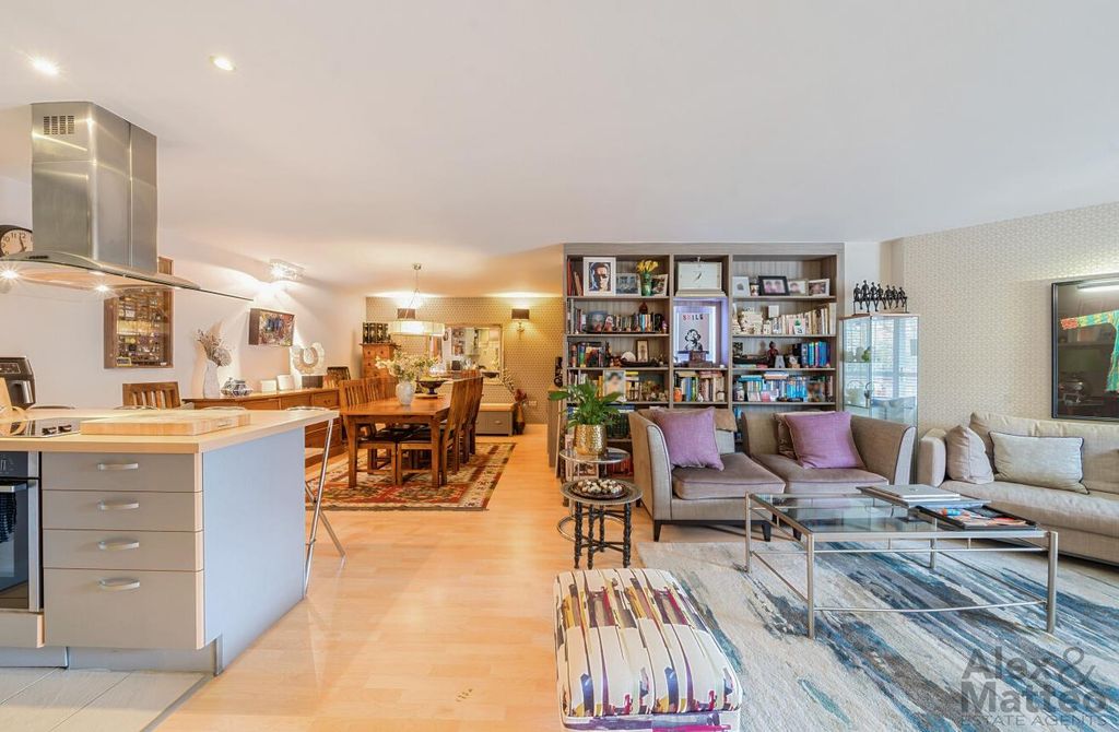 Property photo 3 of 13 1.Jpg